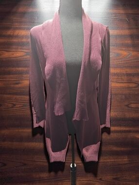 WHITE HOUSE BLACK MARKET Open-Front Women’s Cardigan Sweater in Mauve. Size S.